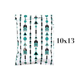 20 Self-Sealing Poly Mailers • Arrows 10x13